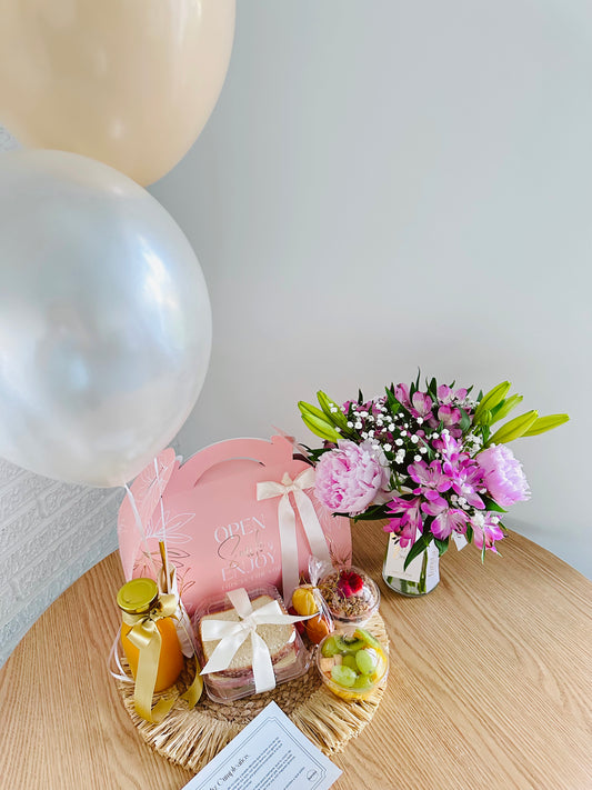 breakfast gift box