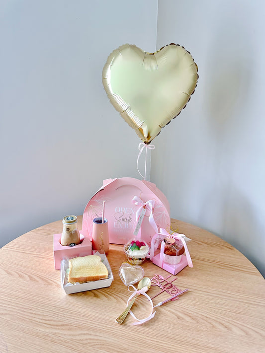 Surprise Breakfast – Box Edition for Mom