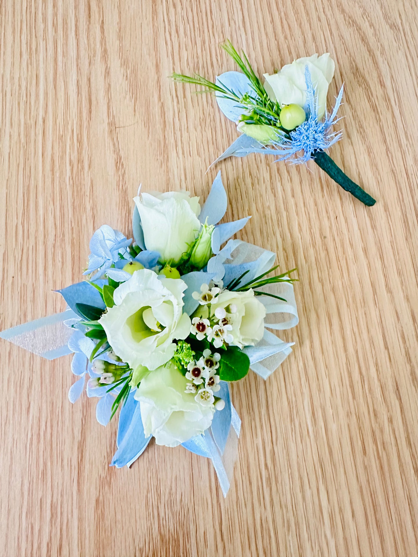 Floralis Corsage