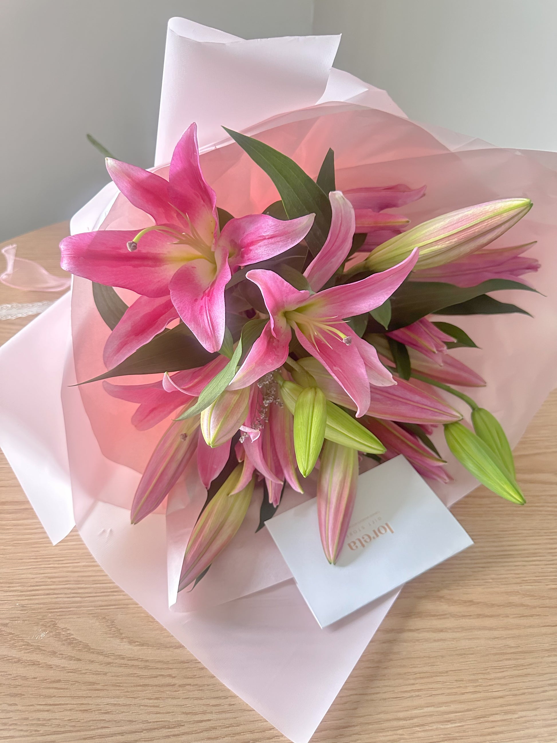 pink lily flower delivery Elegant and Timeless Lily Bouquet