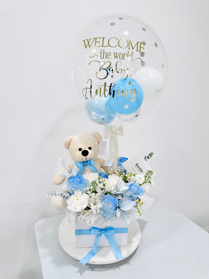 Baby shower gift set with flowers